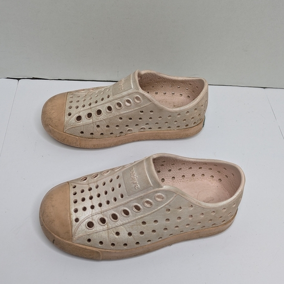 Native Water Shoe 9T - Picture 3 of 7